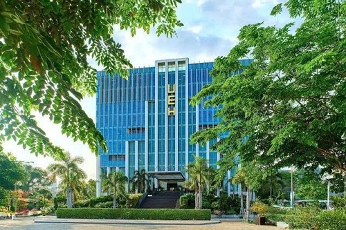 Cơ Hội Việc Làm Sau Tốt Nghiệp UEH: Con Số Thực Tế Đầy Ấn Tượng