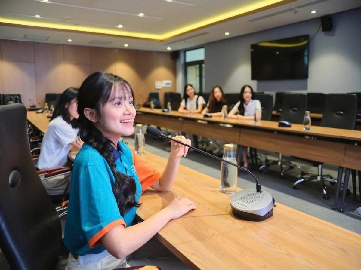 Tỷ lệ sinh viên UEH có việc làm sau tốt nghiệp đạt 97%: Bí quyết nào đằng sau con số ấn tượng?